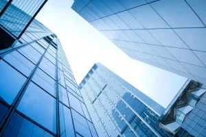 تفاوت های نمای کرتین وال و فریم لس