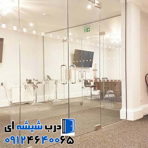 ساخت اتاق شیشه ای بدون فریم در ادارات تهران