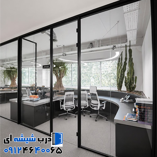 طراحی دکوراسیون اداری با پارتیشن شیشه ای در جردن