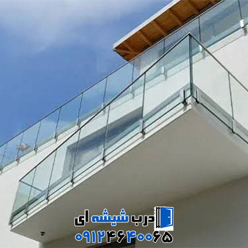 نصب شیشه بالکنی محافظ در ساختمان‌های تهران